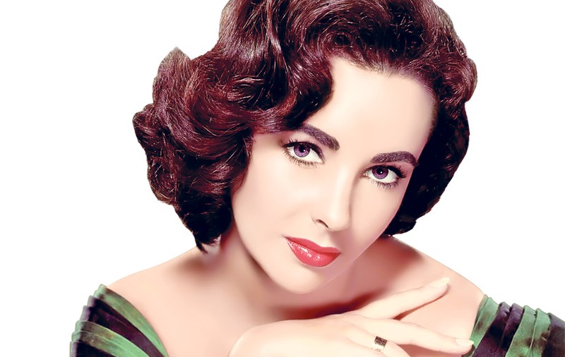 Elizabeth Taylor s-a stins de dorul lui Michael