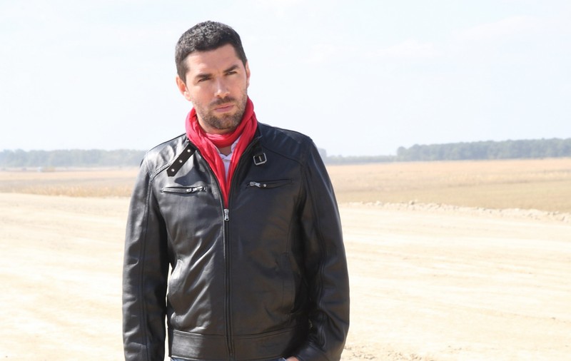 Alex Dima străbate în două ediţii România, te iubesc! drumul de la Vama Veche la Nădlac