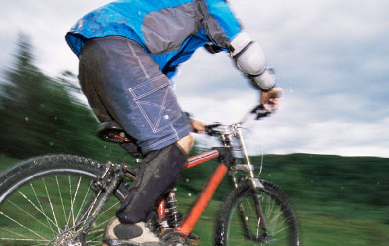 Mat la «regele» hoților de biciclete! Într-o singură lună, tânărul a dat zeci de lovituri