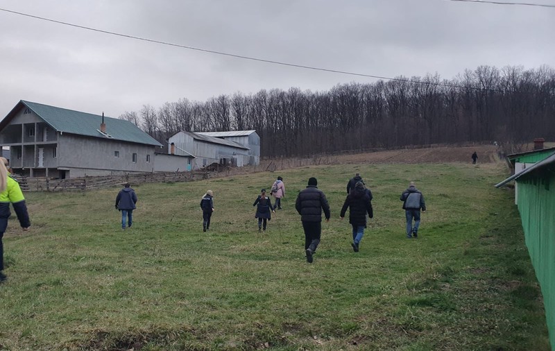 UPDATE: Copilul de doi ani dispărut în Botoșani a fost găsit în viață după mai bine de 24 de ore de căutări
