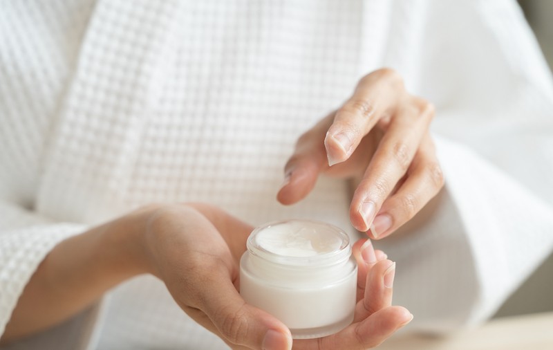 Un dermatolog explică ce se află în cea mai populară cremă din lume: „Studiile clinice și decenii de folosire confirmă asta”