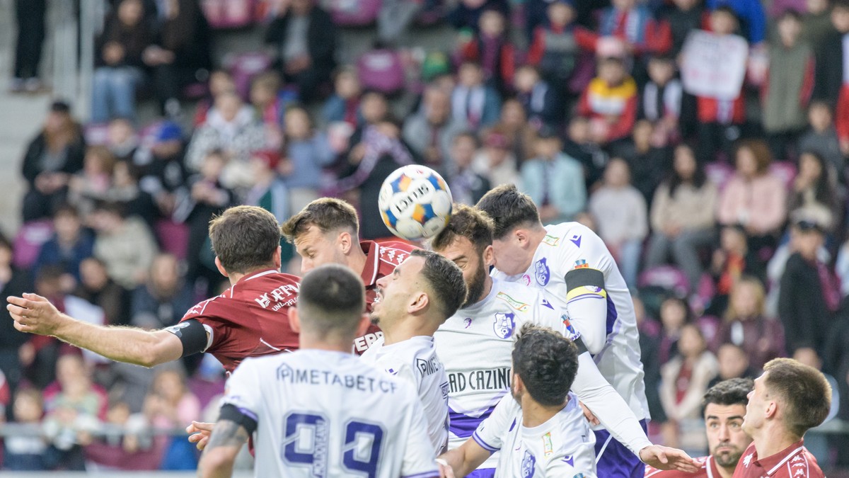 Rapid Bucureti Vs FC Arge Piteti  SuperLiga Championship Round