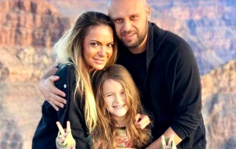 Andreea Antonescu pleacă în America. Ce spune despre o posibilă împăcare cu soțul: „O să vedem”