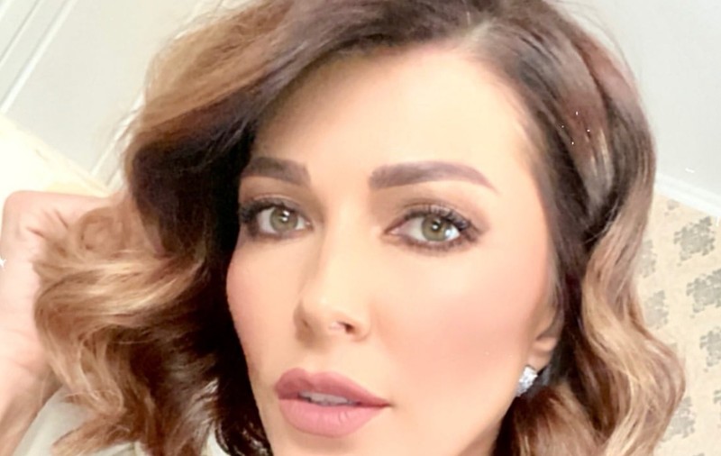 Ce fac vedetele când #stauacasă. Ilinca Vandici nu poate sta departe de televiziune nici în izolare. Are săptămânal o rubrică online