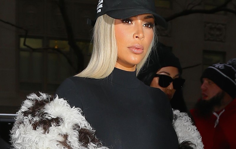 Un nou scandal în familia Kardashian! Vedeta TV va avea un frățior!