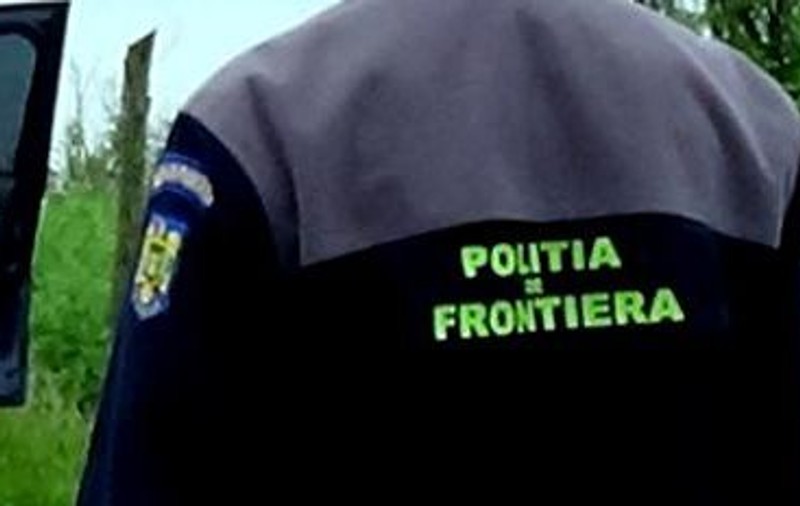 Polițiștii de frontieră au găsit doi copii care urmau să fie scoși din țară ilegal