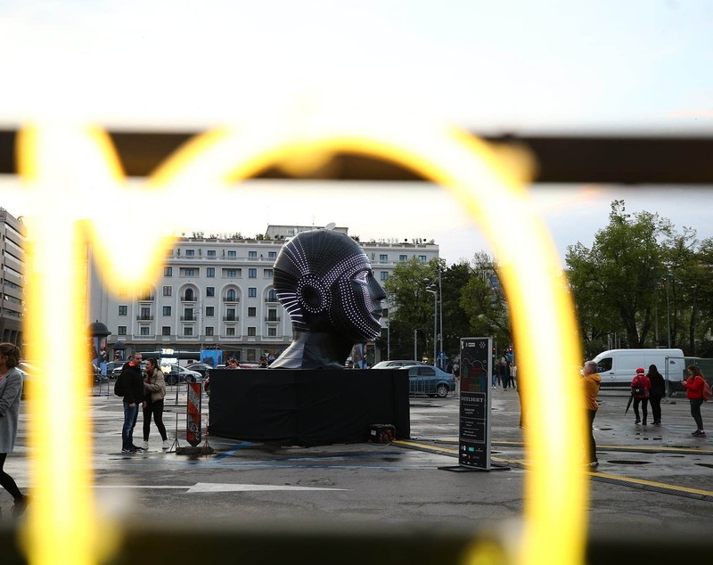 Spotlight 2023. Imagini spectaculoase surprinse pe Calea Victoriei de la festivalul luminilor