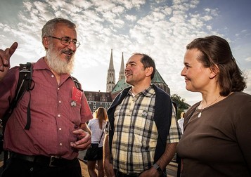 Octavian Ursu alături de locuitori din Görlitz