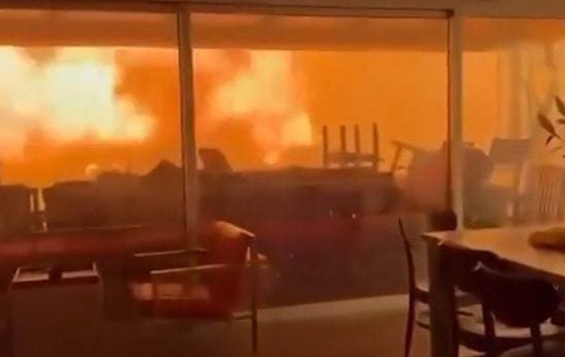 Mărturii din mijlocul infernului: doi bărbați alături de un câine au filmat incendiul din Los Angeles, blocați în casa cuprinsă de flăcări