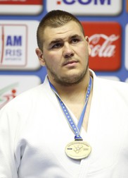 Cu medalia de bronz de la Europenele de seniori