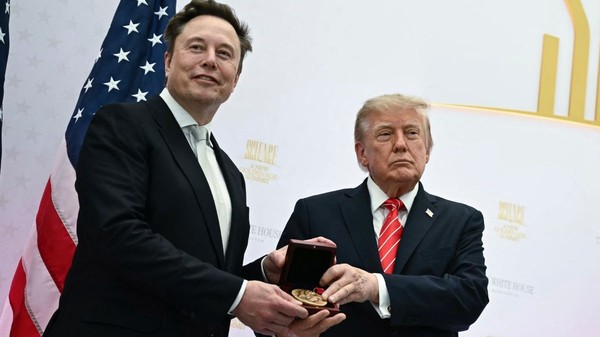 donald-trump-medalie-elon-musk