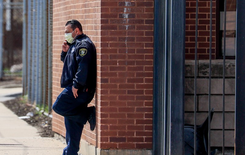 Analiză Associated Press: cum a scăzut criminalitatea globală în perioada crizei coronavirusului