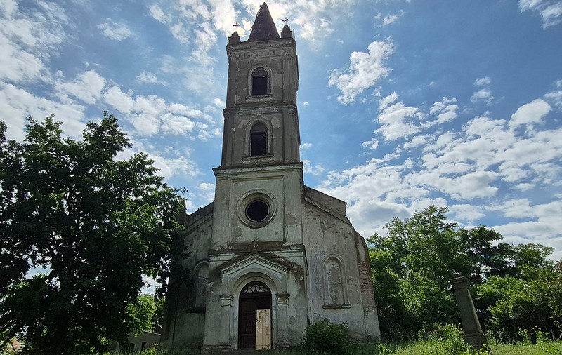 Biserica germană din Malcoci, printre ultimele urme ale nemților care au colonizat Dobrogea. Parohia spune că proiectul este gata, dar fondurile europene pentru reabilitare întârzie