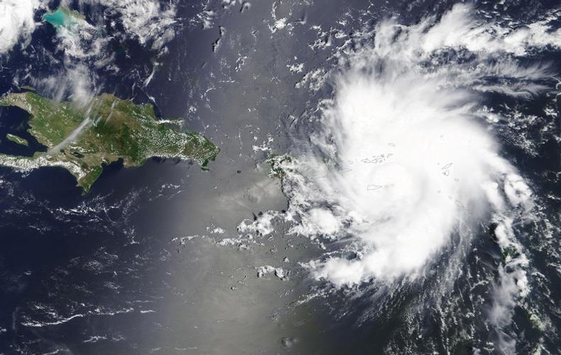 Uraganul Dorian ar putea ocoli Florida. Furtuna se îndreaptă spre Bahamas