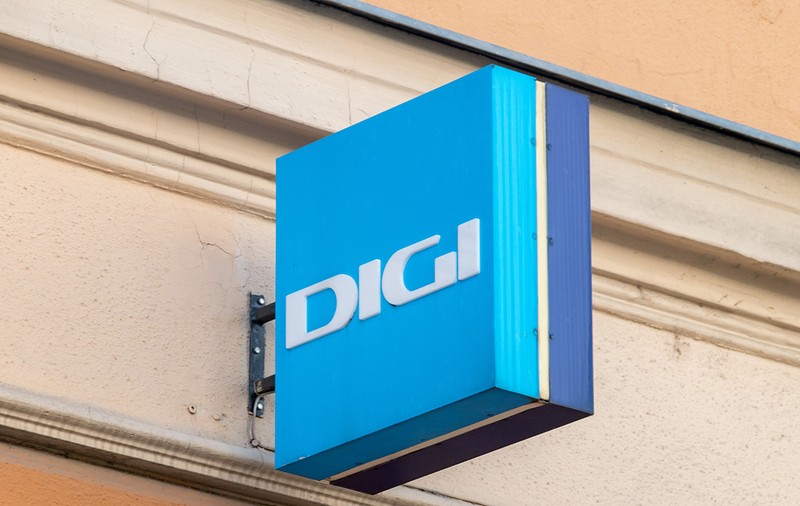 DIGI trece abonamentele în euro. Cât vor plăti românii la TV, internet și mobil de la 1 iulie 2026