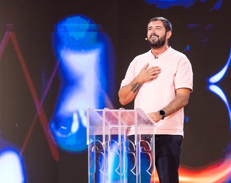 Nicoleta Luciu, Cuza, Ioana Ginghină și Dorian Popa, printre vedetele prezente pe scena „Stand-Up Revolution”