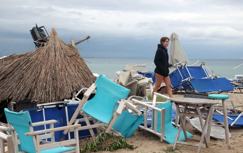 Furtunile se reîntorc la Halkidiki. Avertizare de la MAE pentru turiștii români