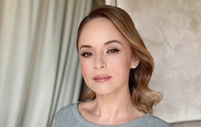 Andreea Marin a arătat mesajele primite de la cei care au încercat să o plătească pentru postări electorale. „Ar fi de râs, dacă nu ar fi de plâns”