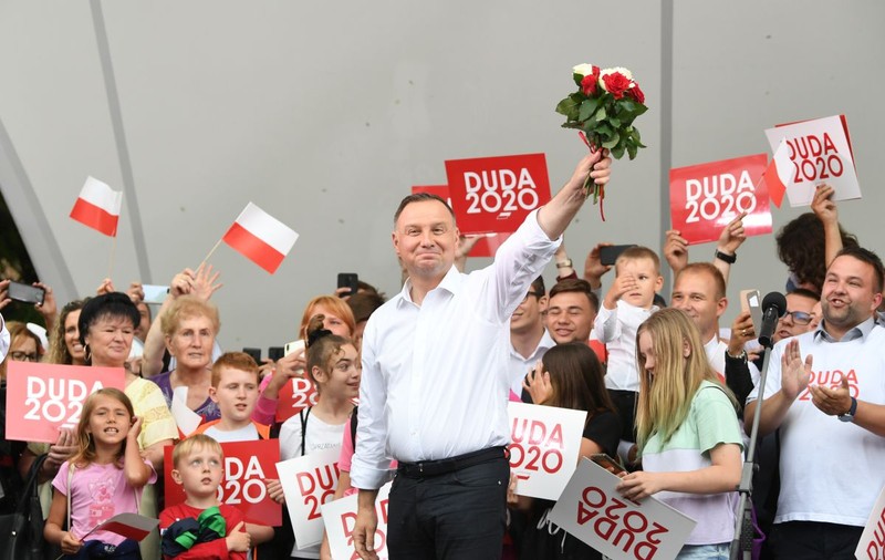 Confruntare finală între ”o Polonie autoritară și una democratică”, în turul II al alegerilor prezidențiale