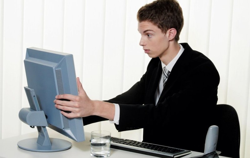 Asta-i bună! N-o să ghiceşti niciodată ce au ajuns să vândă românii pe Internet | FOTO