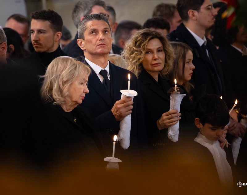 Ce a spus Răzvan Lucescu la slujba de înmormântare a tatălui său: gestul făcut la finalul discursului