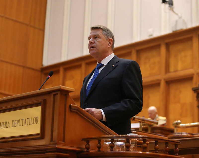 VIDEO / Şedinţă solemnă la Parlament, dedicată Centenarului. Klaus Iohannis: "Mergem în direcția corectă?"; Viorica Dăncilă: "Lansez un mesaj de pace către președintele României"