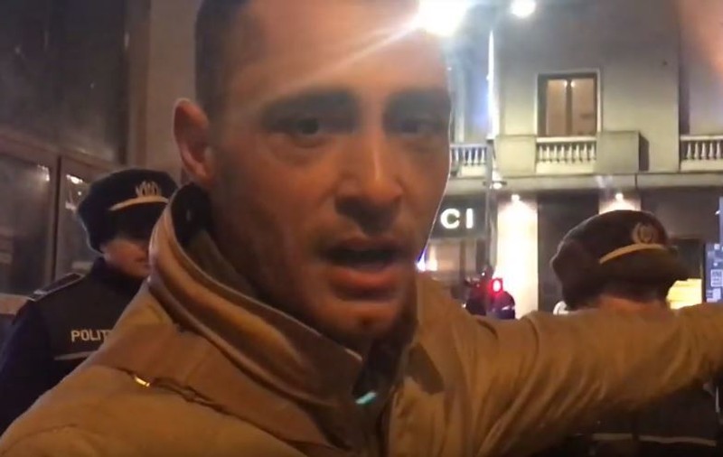 VIDEO/ Vladimir Drăghia, amendat de jandarmi în fața Ateneului: "M-au luat de mână și m-au tras". Ce spune Jandarmeria