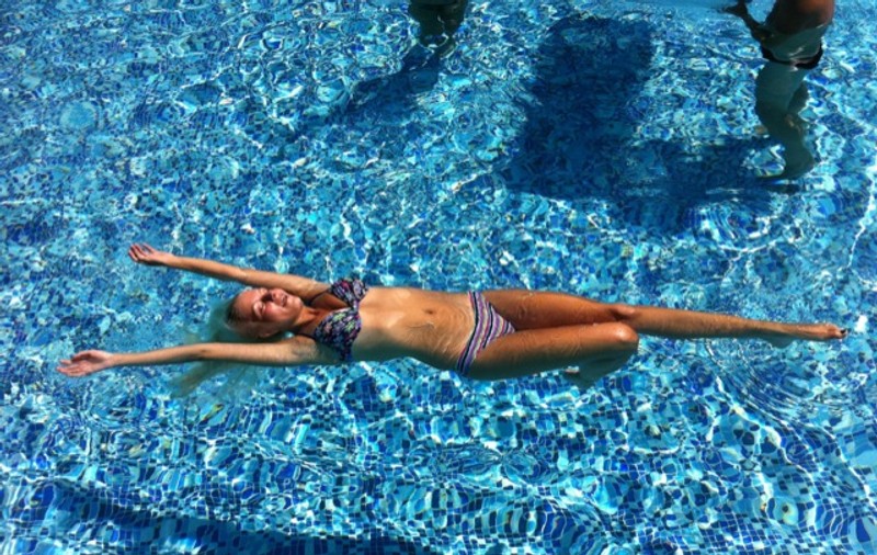 Sylvia s-a îngrăşat trei kilograme în vacanţă