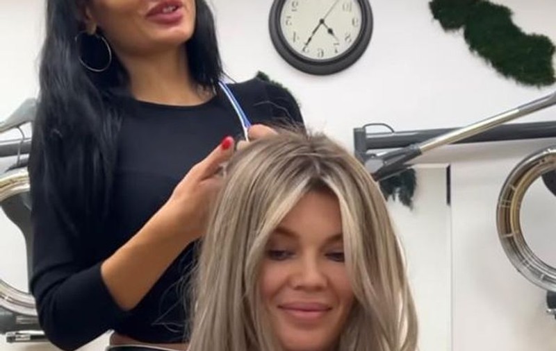 Gina Pistol, schimbare radicală de look: „Îl ador”. A stat 8 ore la salonul de înfrumusețare