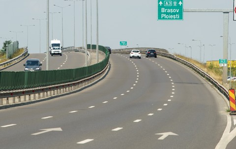 Amendă-record de 4.000.000 de lei pentru Autostrada București-Brașov. Tronsonul de la Ploiești spre munte e în pericol