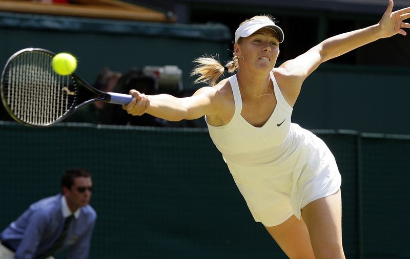 Sharapova este cea mai bine plătită jucătoare de tenis din lume 