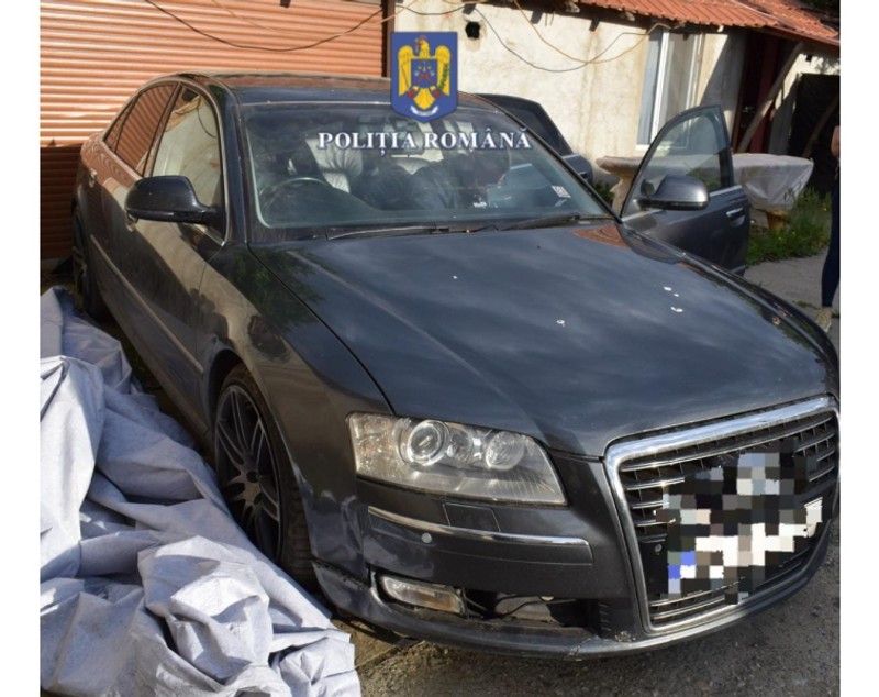 Percheziţii în Marea Britanie şi în trei județe din România, la persoane bănuite că au furat bunuri de 140.000 de euro. Doi bărbați, reținuți