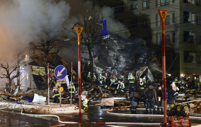 FOTO| Zeci de răniți într-o explozie uriașă produsă într-un restaurant din Japonia