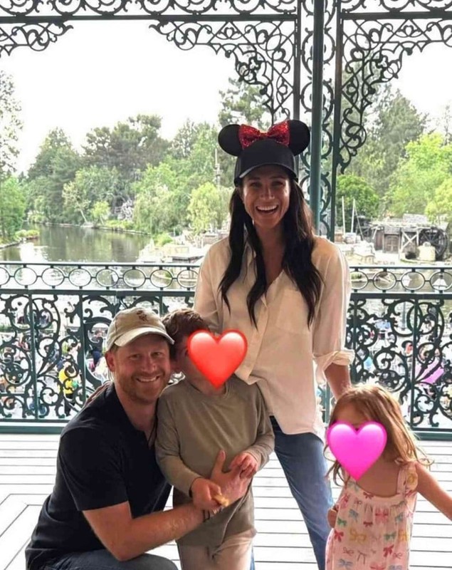 Imagini adorabile cu copiii lui Meghan Markle și ai prințului Harry. Micuța Lilibet a moștenit culoarea părului tatălui ei