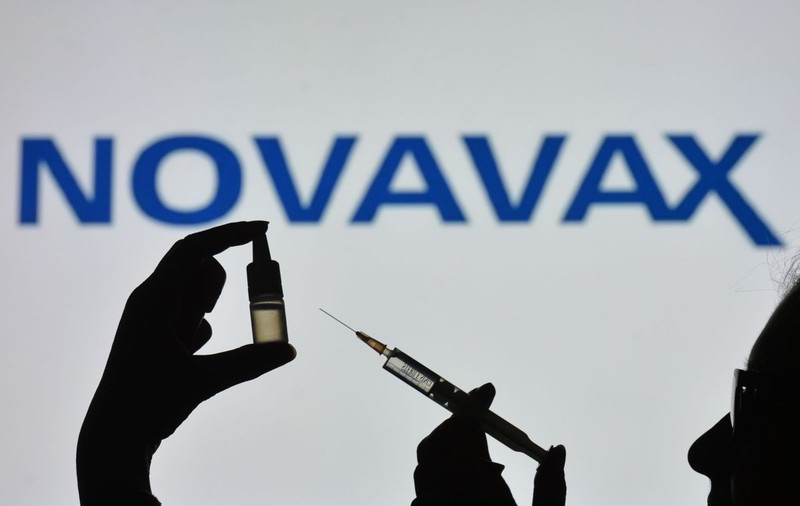 Compania americană Novavax începe testarea unui vaccin combinat antigripal și împotriva COVID-19