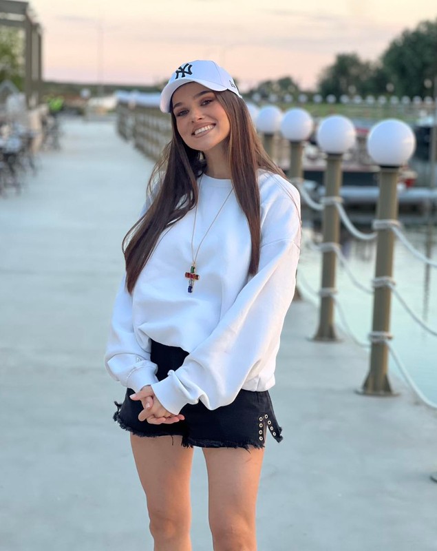 Theo Rose a învățat franceza de la unul dintre cei mai cunoscuți investitori străini din România. „M-a sunat cu videocall”