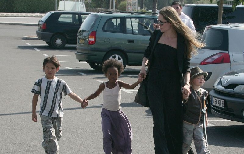 Angelina prea ocupată să joace în filme alături de Brad Pitt