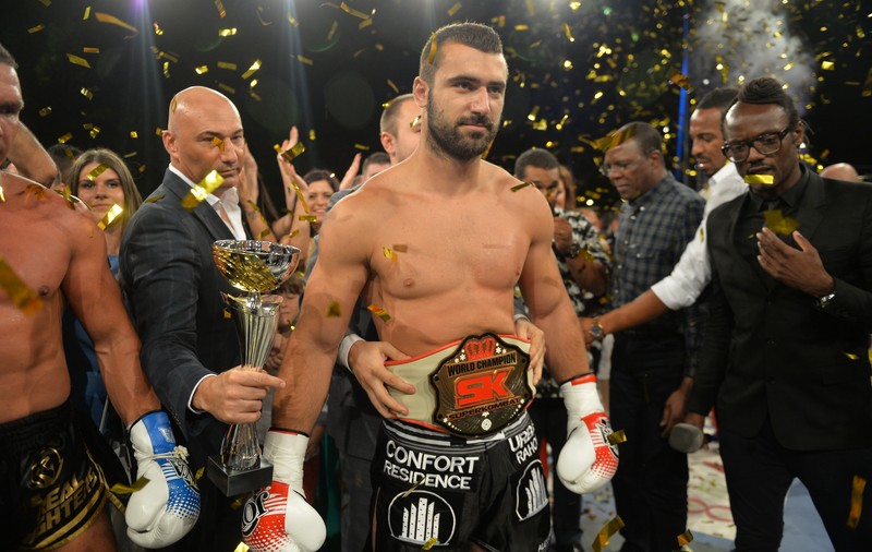 Andrei Stoica îşi păstrează centura de campion mondial / GALERIE FOTO&VIDEO