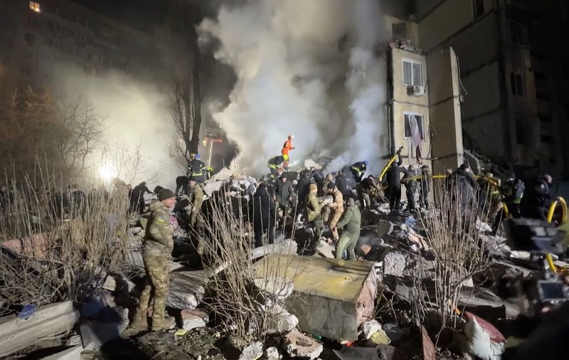 Război în Ucraina, ziua 738 | Bloc din Odesa, distrus într-un atac rusesc cu drone. Șapte morţi, printre care şi un copil