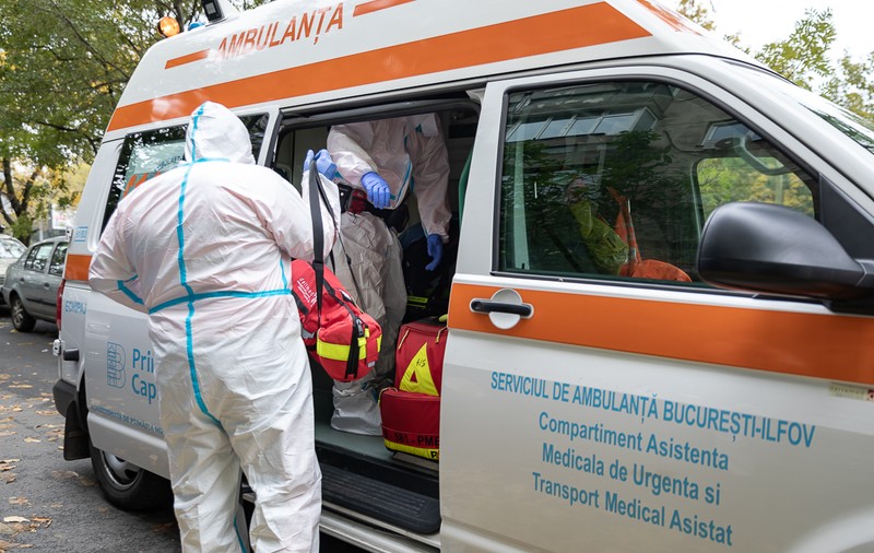 Bilanț COVID azi, 12 octombrie. Puțin peste 800 de cazuri noi în ultimele 24 de ore