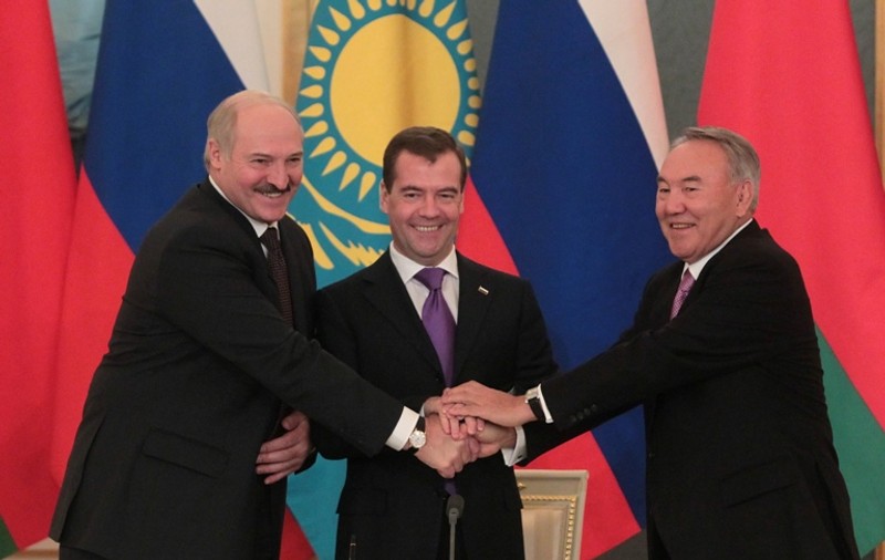 Întoarcere la URSS? Rusia, Kazahstan şi Belarus au pus bazele Uniunii Eurasiatice