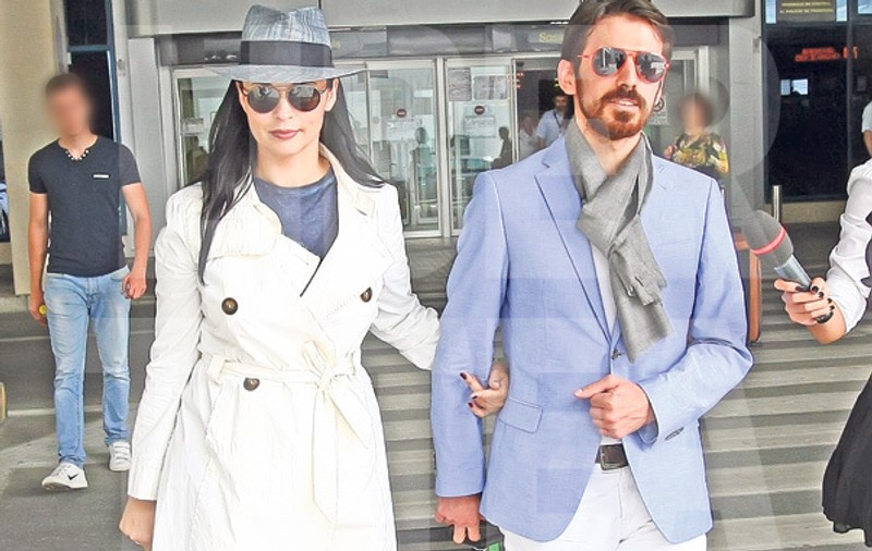 Andreea Marin şi iubitul ei, APARIŢIE DE SENZAŢIE la un eveniment monden. Uite câtă grijă are "Zâna" ca Tuncay să fie la patru ace | FOTO