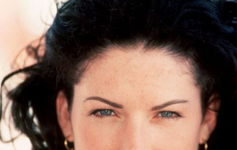 ŢI-O MAI ADUCI AMINTE DIN "TWIN PEAKS"? Uite cât de DESFIGURATĂ E DE LA BOTOX! | FOTO