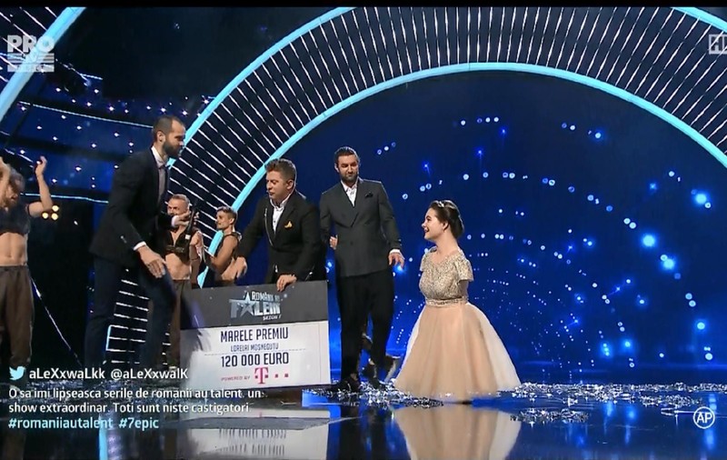 Lorelai Moşneguţu, în prima zi de școală. Imagini emoționante cu fetița fără mâini, câștigătoarea Românii au talent