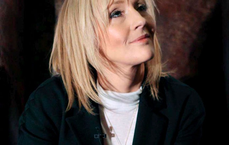 Scriitoarea care l-a inventat pe Harry Potter a făcut o donaţie de 10 milioane de lire