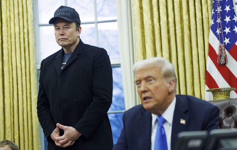 Donald Trump, primul avertisment pentru Elon Musk și departamentul DOGE: tăierile de personal ar trebui făcute cu „un bisturiu”, nu cu „un topor”
