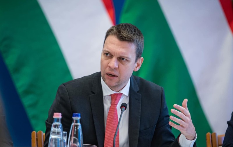 Ungaria acuză Ucraina de „hărţuirea" şi „lipsirea de drepturi" a minorităţii maghiare