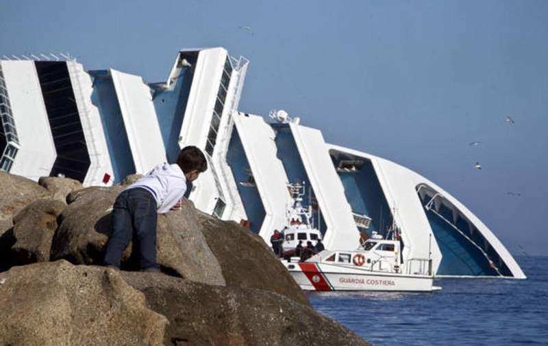 Numărul morților de pe Costa Concordia a ajuns la 13