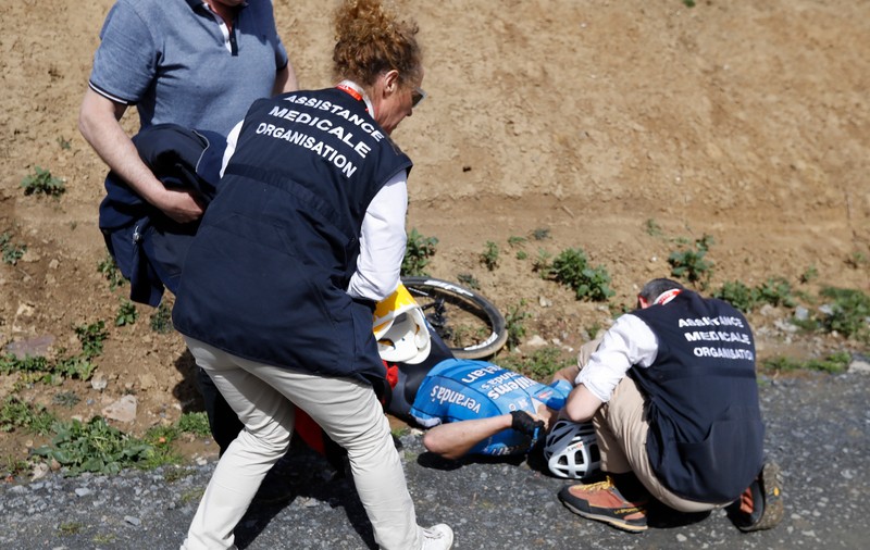 Ciclistul Michael Goolaerts, în stare gravă după ce a suferit o căzătură în timpul cursei Paris-Roubaix