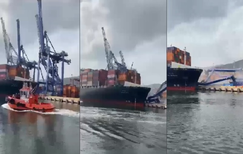 O navă din Hong Kong a doborât mai multe macarale într-un port de la Marea Neagră, după ce a ratat amararea | VIDEO